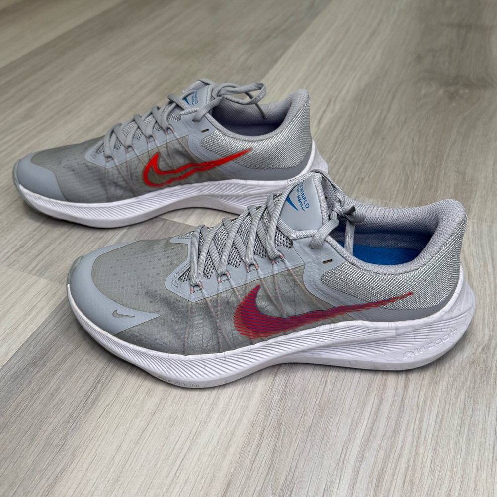Nike Men's Zoom Windflow Athletic Shoes in Gray and Red